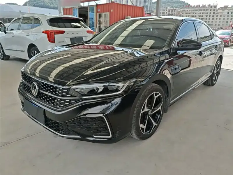 Volkswagen Passat, 2023