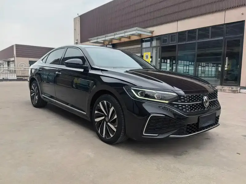 Volkswagen Passat, 2022