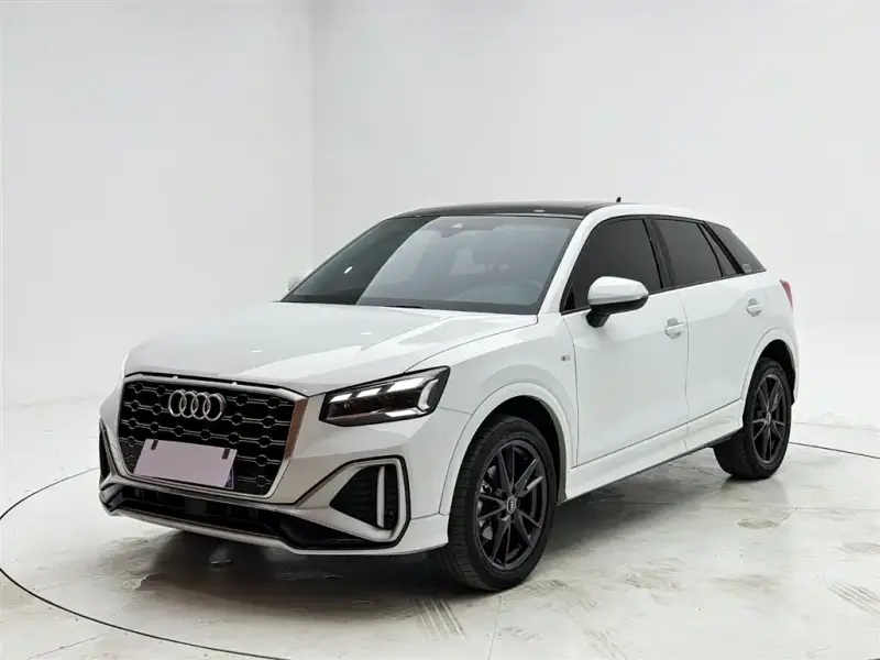 Audi Q2L, 2022 — фото 1