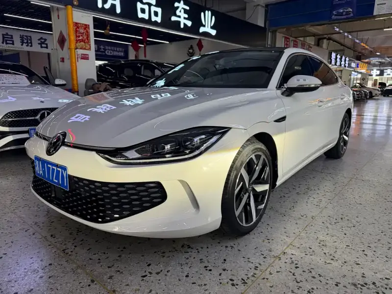 Volkswagen Lamando, 2023