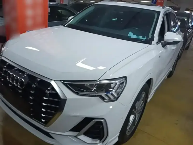 Audi Q3, 2022
