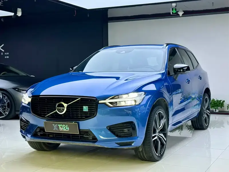 Volvo XC60 PHEV, 2020 — фото 1