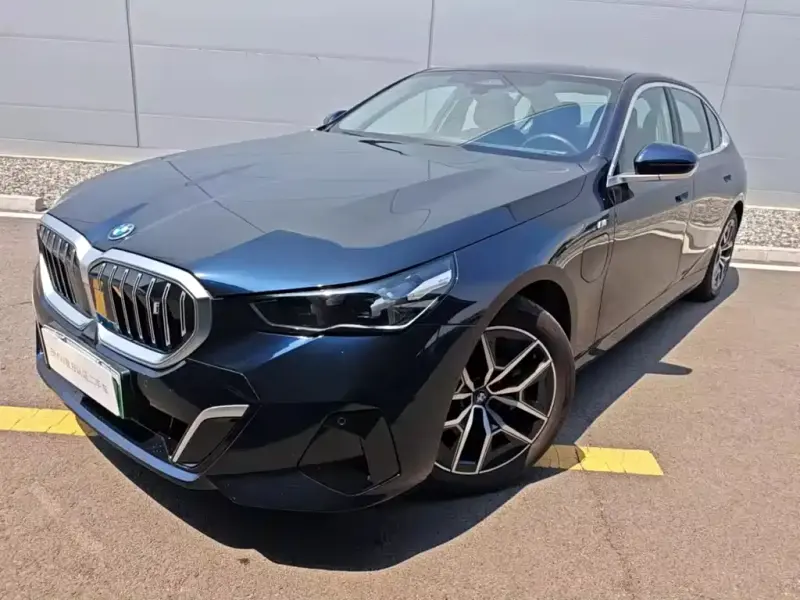 BMW i5, 2025