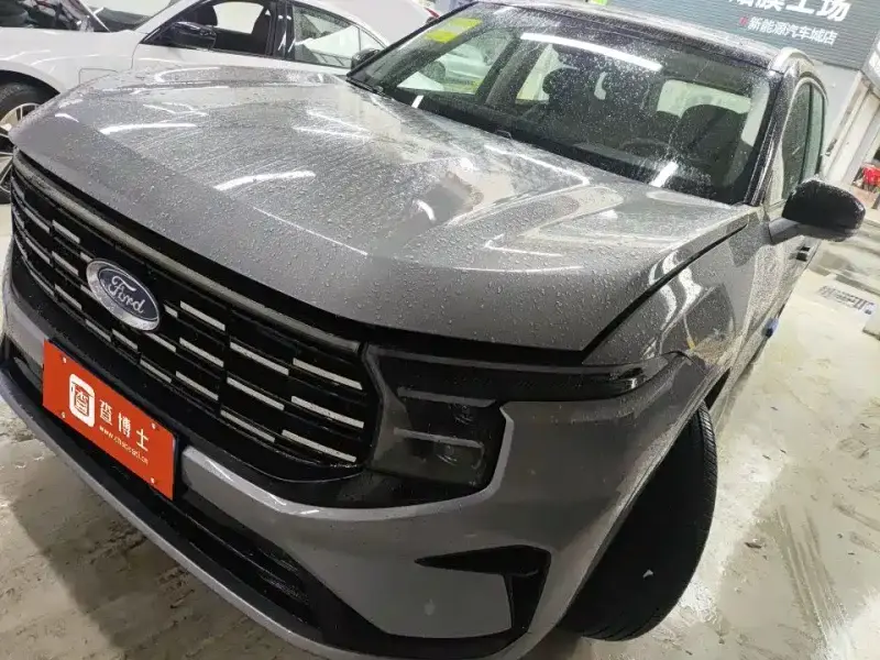 Ford Edge, 2025