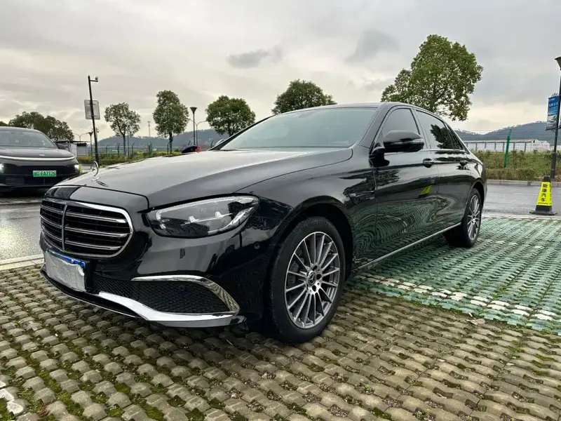 Mercedes-Benz E-Class, 2023 — фото 1