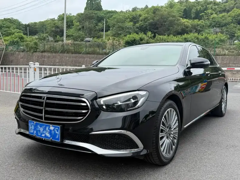 Mercedes-Benz E-Class, 2023 — фото 1