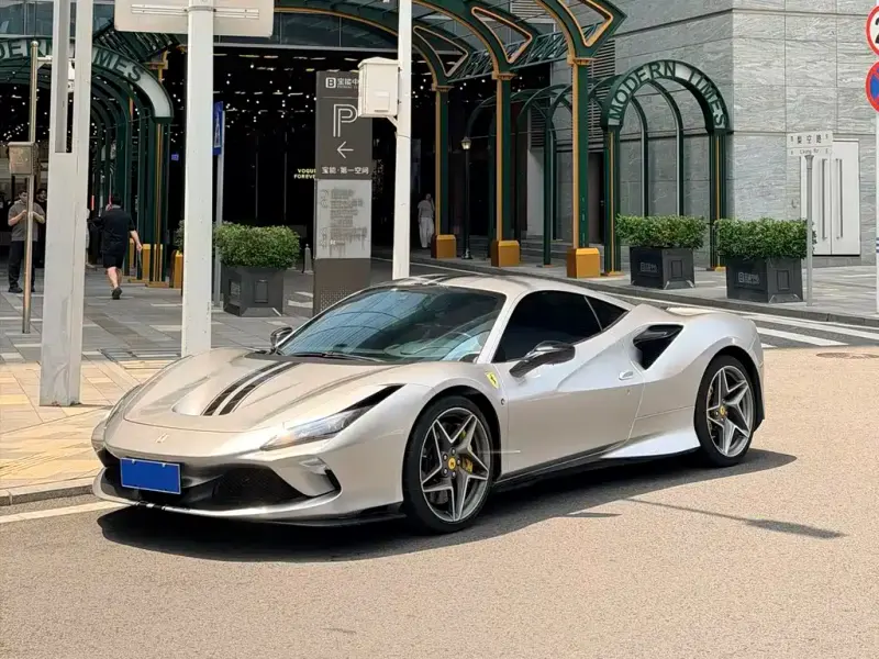 Ferrari F8, 2020 — фото 1