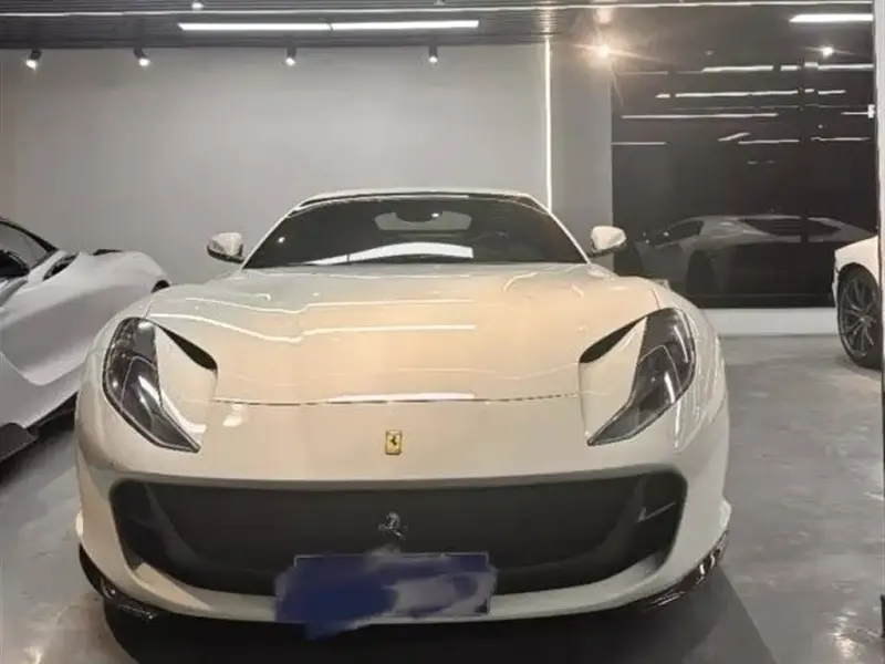 Ferrari 812, 2018
