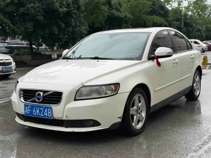 Volvo S40, 2012