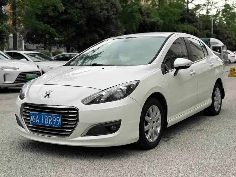 Peugeot 308, 2015