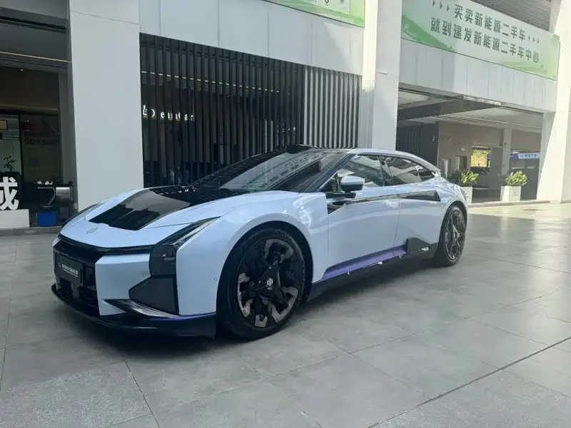 HiPhi Z, 2022