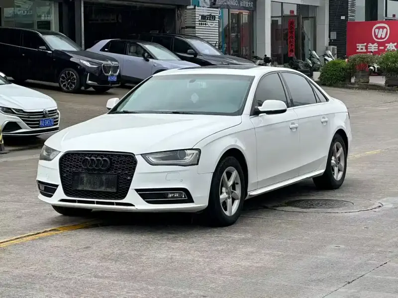 Audi A4L, 2013 — фото 1