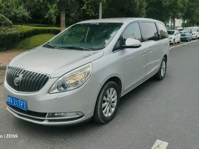 Buick GL8, 2016