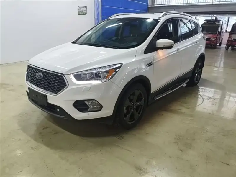 Ford Kuga, 2019