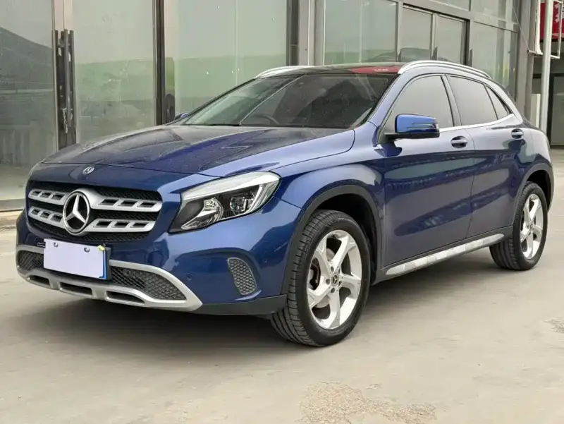 Mercedes-Benz GLA, 2018 — фото 1