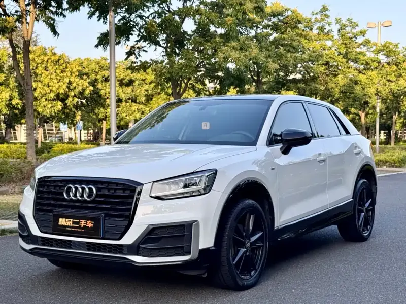 Audi Q2L, 2020 — фото 1