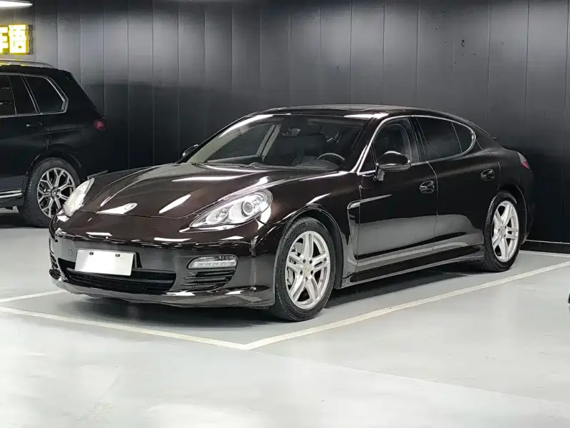 Porsche Panamera, 2011