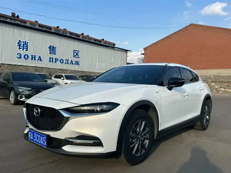 Mazda CX-4, 2023 — фото 1