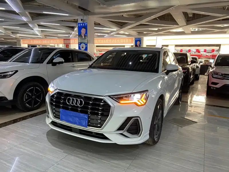 Audi Q3, 2022