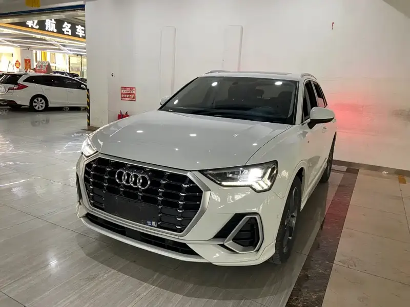 Audi Q3, 2023