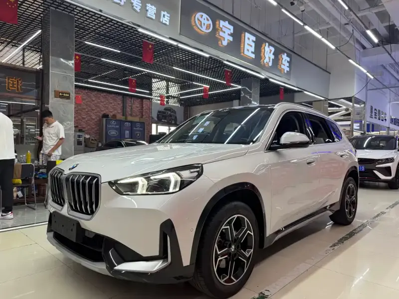 BMW X1, 2023 — фото 1