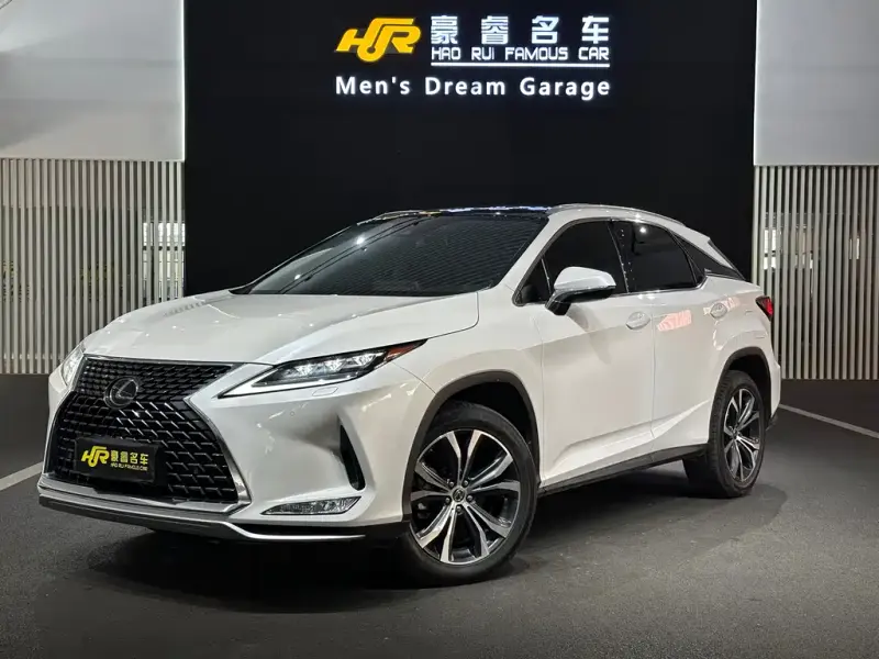 Lexus RX, 2022 — фото 1
