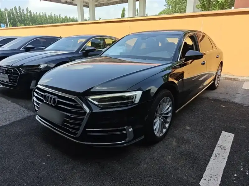 Audi A8, 2018 — фото 1