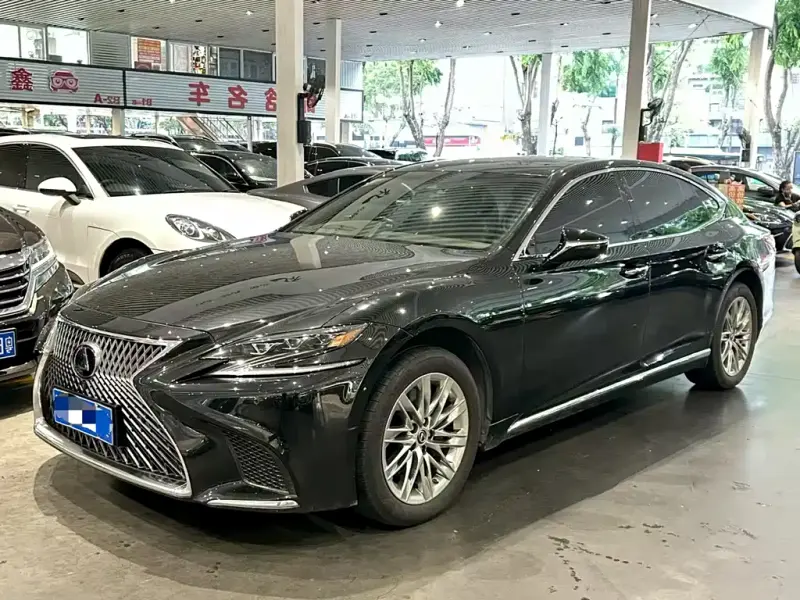 Lexus LS, 2018
