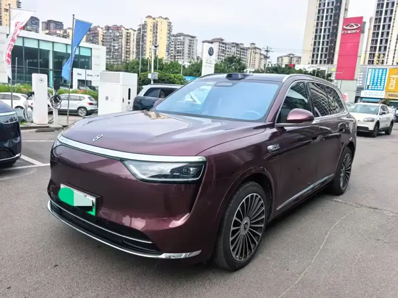 AITO M8, 2025