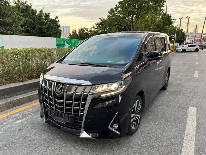 Toyota Alphard, 2018