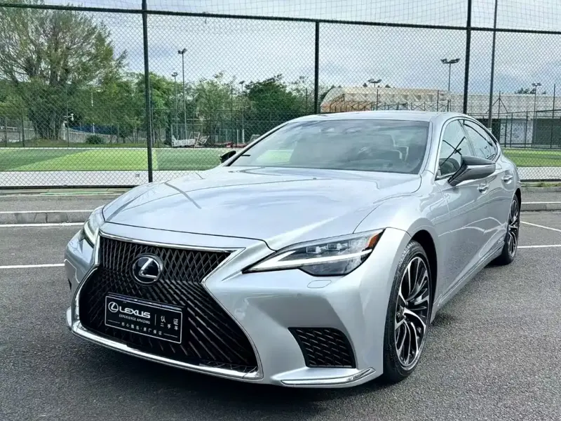 Lexus LS, 2021