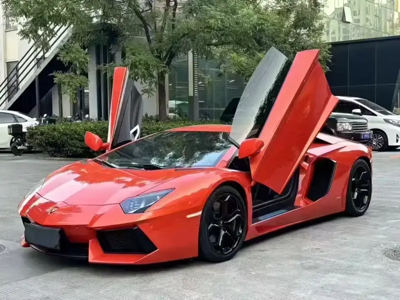 Lamborghini Aventador, 2012