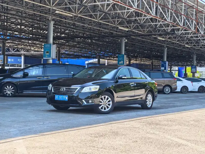 Toyota Camry, 2011