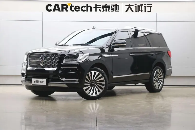 Lincoln Navigator 3.5T Premium Edition, 2020 — фото 1