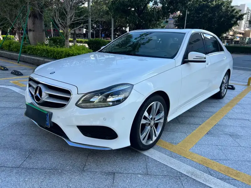 Mercedes-Benz E-Class, 2015 — фото 1