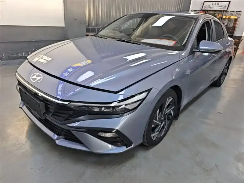 Hyundai Elantra, 2024