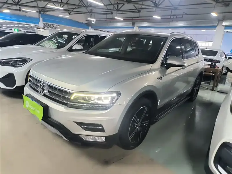 Volkswagen Tiguan L, 2018