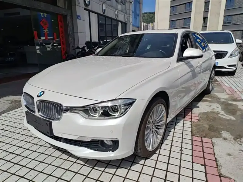 BMW 3 Series, 2018 — фото 1