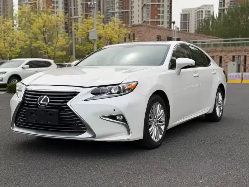 Lexus ES, 2017