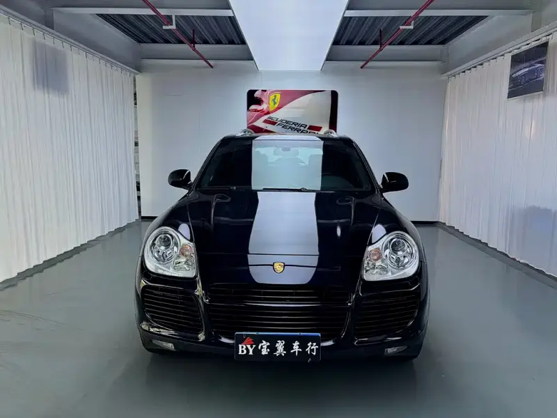 Porsche Cayenne, 2005