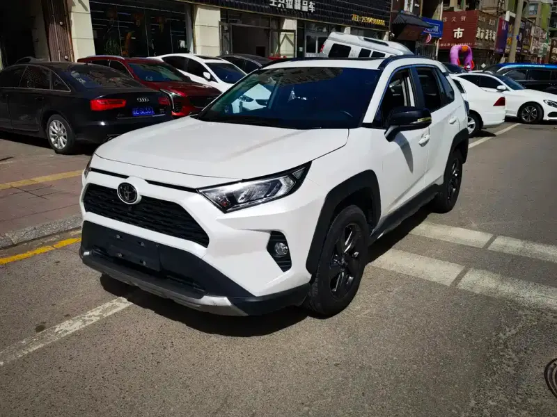 Toyota RAV4, 2022