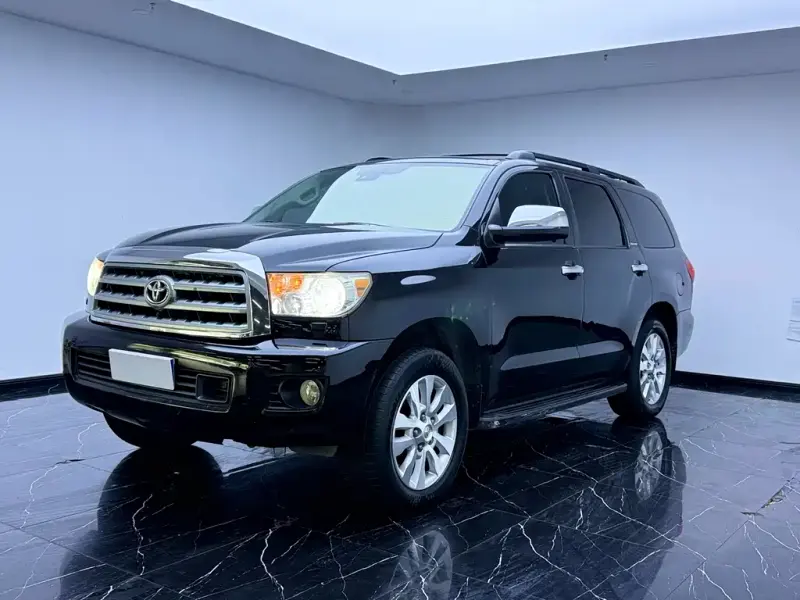 Toyota Sequoia, 2011