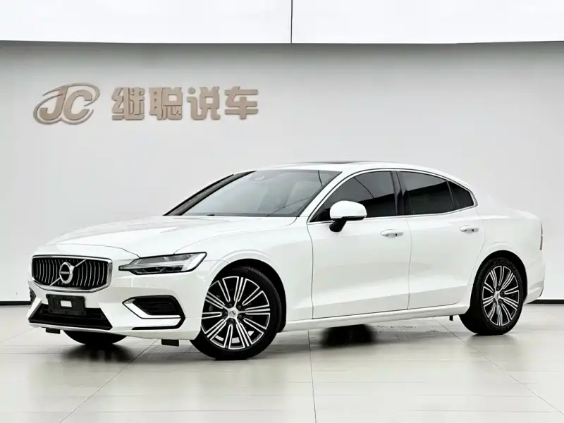 Volvo S60, 2021 — фото 1