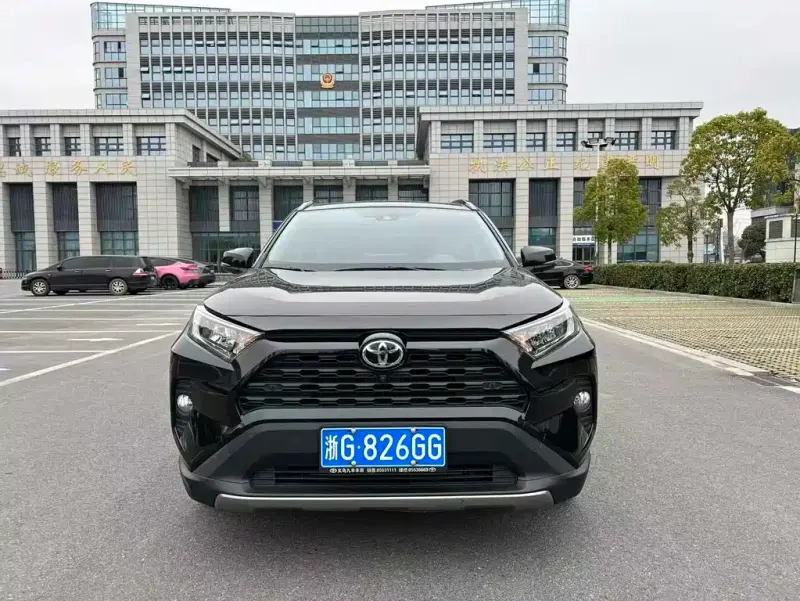 Toyota RAV4, 2022