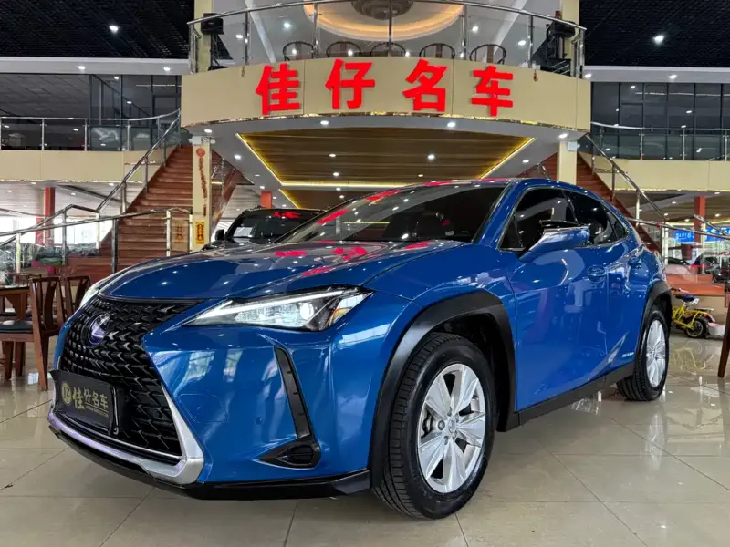 Lexus UX, 2019