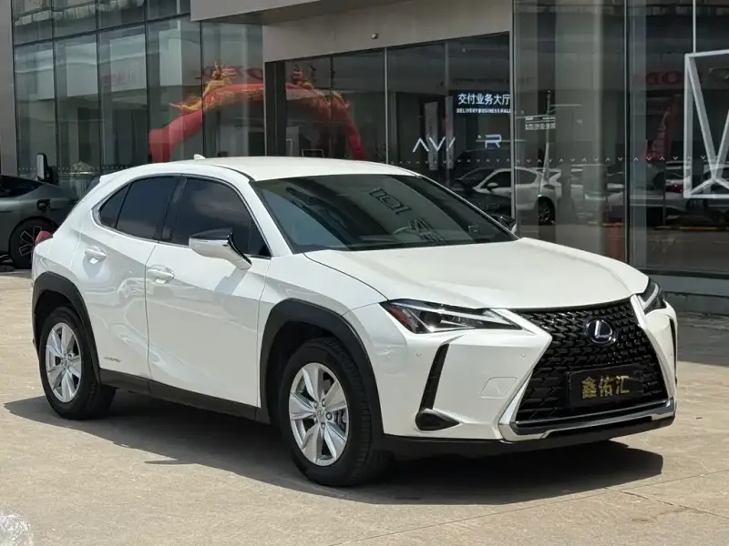 Lexus UX, 2022