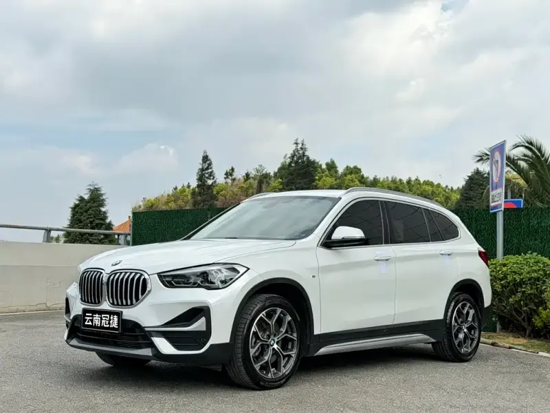 BMW X1, 2022 — фото 1