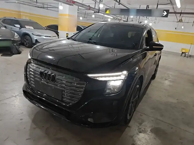 Audi Q5 e-tron, 2023