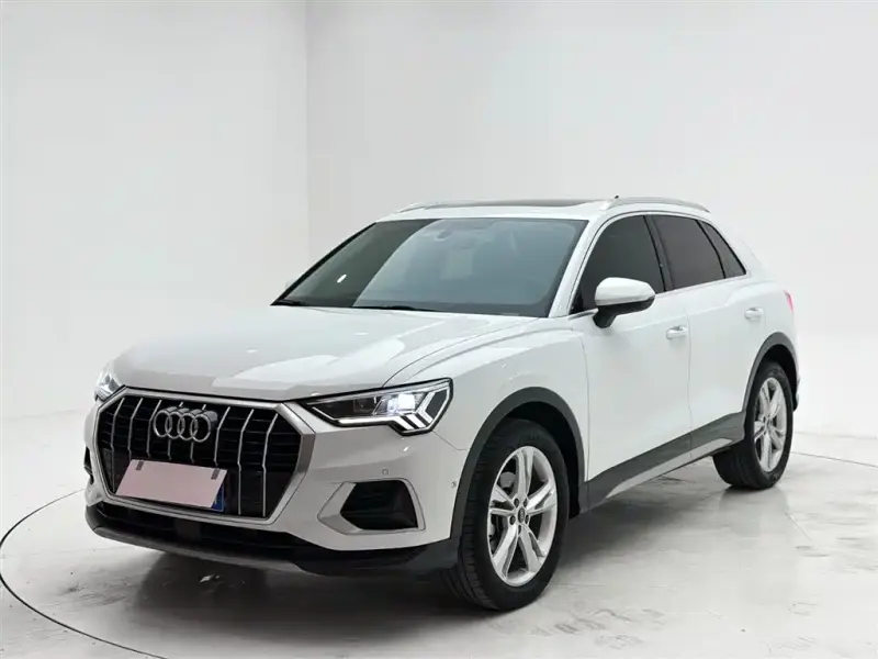 Audi Q3, 2022