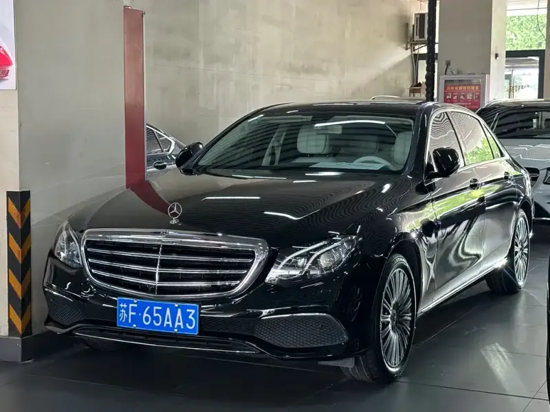 Mercedes-Benz E-Class, 2020 — фото 1